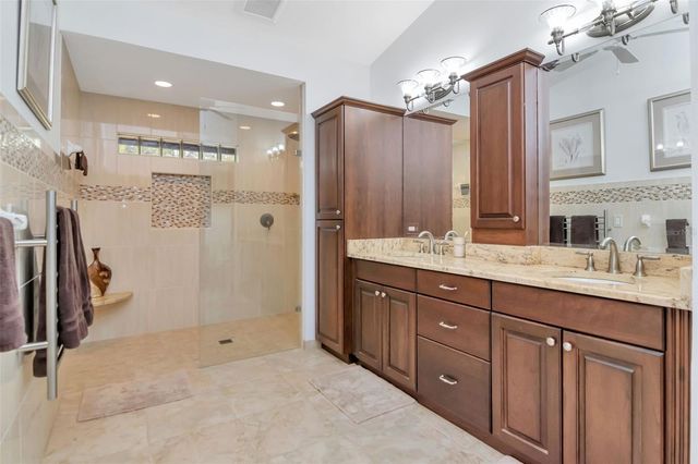 2240 TONIWOOD LANE, Palm Harbor, FL 34685