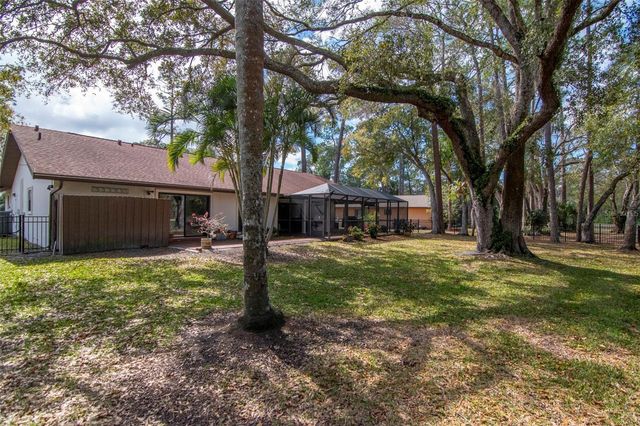 2240 TONIWOOD LANE, Palm Harbor, FL 34685