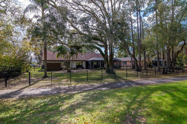 2240 TONIWOOD LANE, Palm Harbor, FL 34685