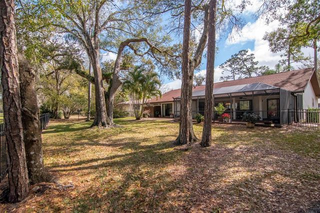 2240 TONIWOOD LANE, Palm Harbor, FL 34685