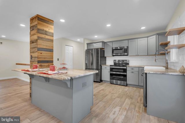 151 LONG POINT CT, Pasadena, MD 21122