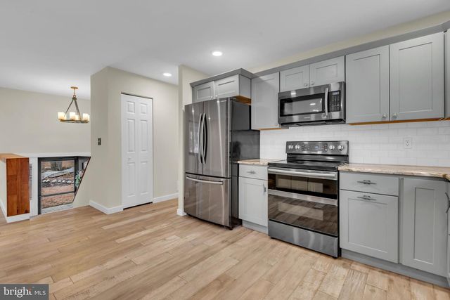 151 LONG POINT CT, Pasadena, MD 21122