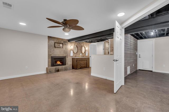 151 LONG POINT CT, Pasadena, MD 21122