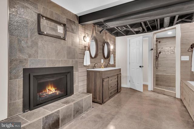 151 LONG POINT CT, Pasadena, MD 21122