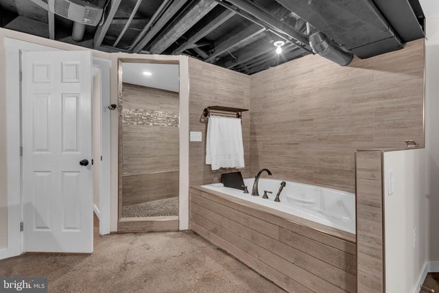 151 LONG POINT CT, Pasadena, MD 21122