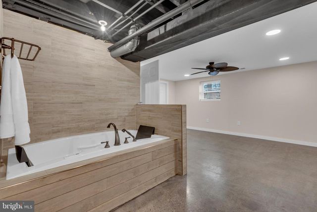 151 LONG POINT CT, Pasadena, MD 21122