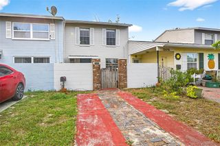 10008 OAK HILL DRIVE, Temple Terrace, FL 33617
