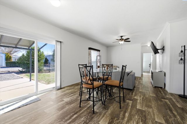 514 14th St, Benton City, WA 99320