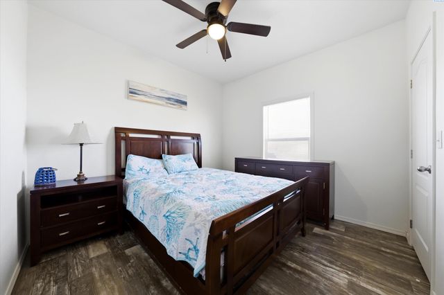 514 14th St, Benton City, WA 99320