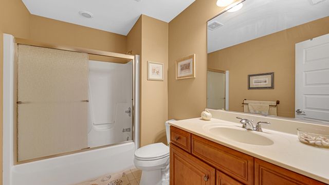 239 Edgewood Drive, Valparaiso, IN 46385