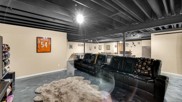 239 Edgewood Drive, Valparaiso, IN 46385