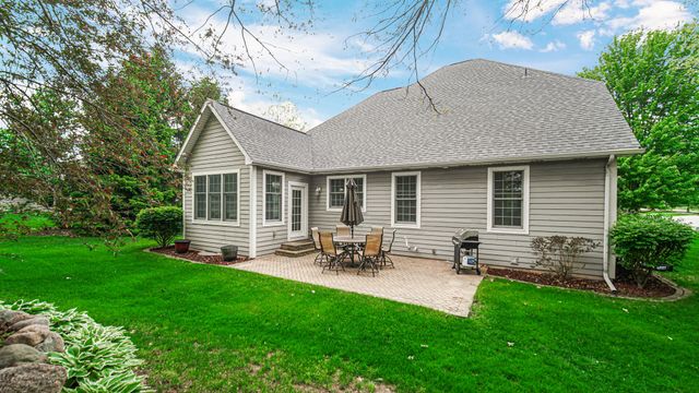 239 Edgewood Drive, Valparaiso, IN 46385