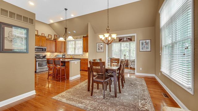 239 Edgewood Drive, Valparaiso, IN 46385