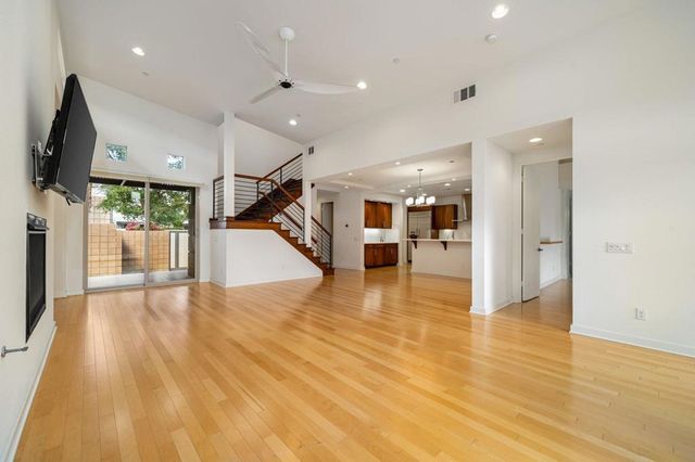 941 Oceo Circle S, Palm Springs, CA 92264