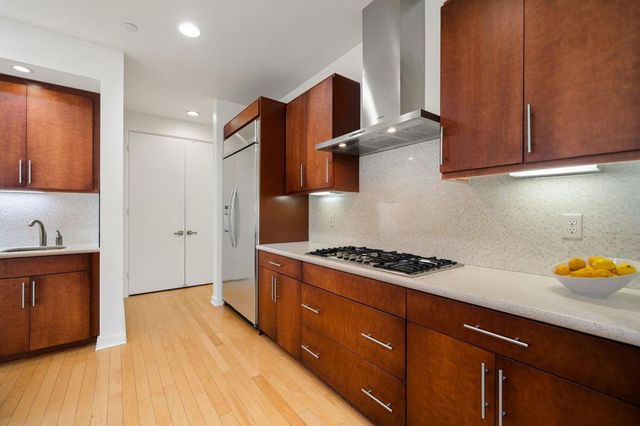 941 Oceo Circle S, Palm Springs, CA 92264