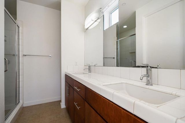 941 Oceo Circle S, Palm Springs, CA 92264