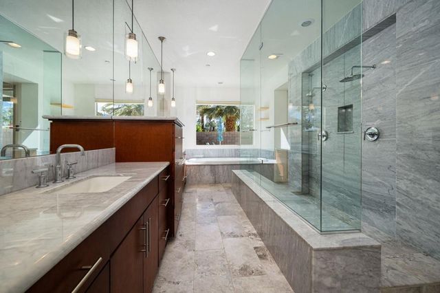 941 Oceo Circle S, Palm Springs, CA 92264