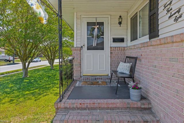 2478 Stribling LN, Norfolk, VA 23518