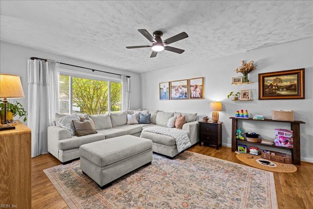 2478 Stribling LN, Norfolk, VA 23518