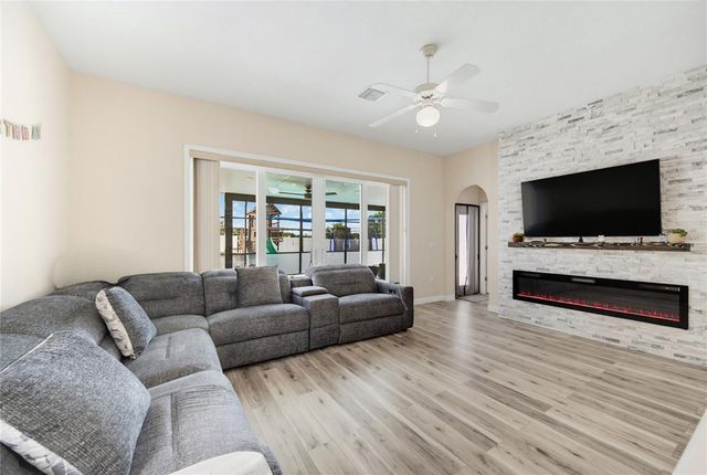 431 VIZCAY WAY, Davenport, FL 33837