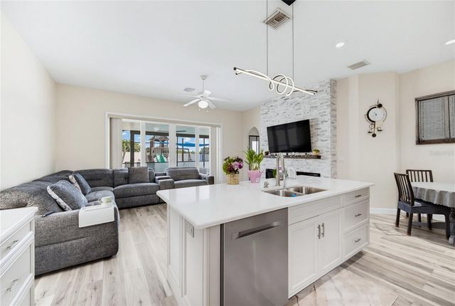 431 VIZCAY WAY, Davenport, FL 33837