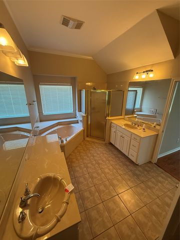 3814 Lamb Drive, Tyler, TX 75709