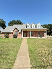 3814 Lamb Drive, Tyler, TX 75709