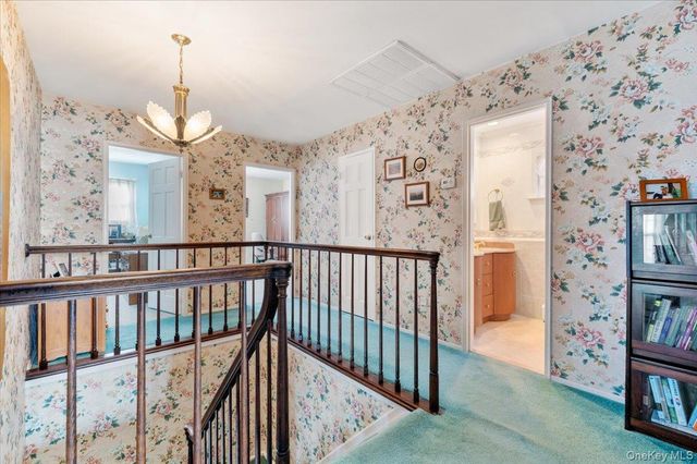 2187 Loines Avenue, Merrick, NY 11566