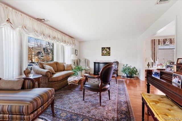 2187 Loines Avenue, Merrick, NY 11566