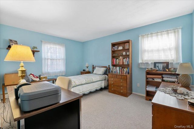 2187 Loines Avenue, Merrick, NY 11566