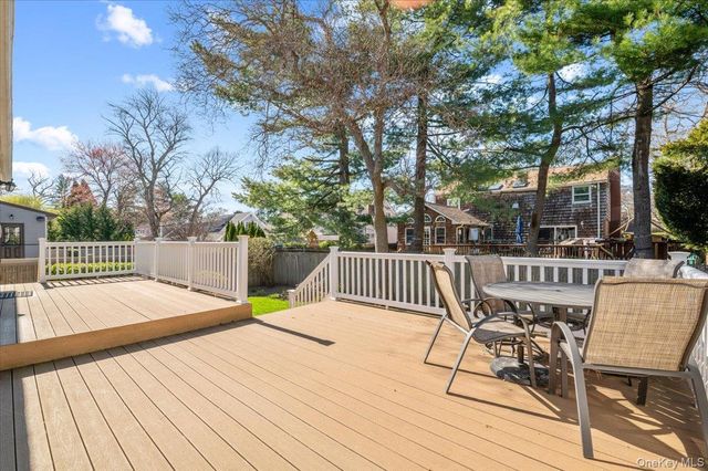 2187 Loines Avenue, Merrick, NY 11566