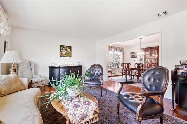 2187 Loines Avenue, Merrick, NY 11566
