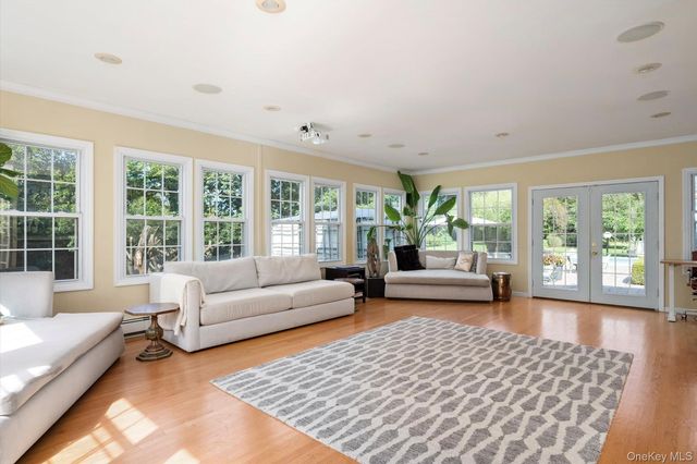 47 Red Ground Road, Old Westbury, NY 11568