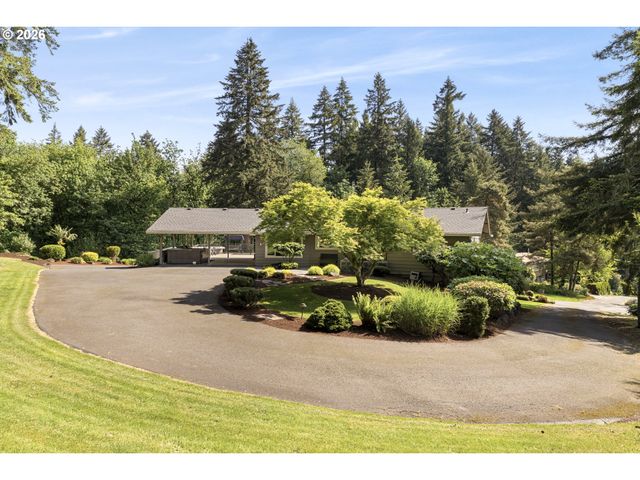17907 S EDGEWOOD Ln, Oregon City, OR 97045