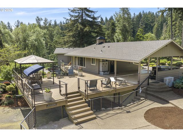 17907 S EDGEWOOD Ln, Oregon City, OR 97045