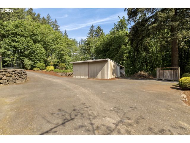 17907 S EDGEWOOD Ln, Oregon City, OR 97045