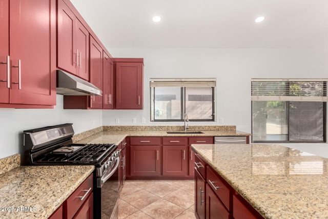 1625 E MONTOYA Lane, Phoenix, AZ 85024
