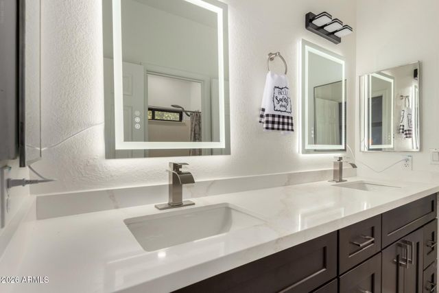 1625 E MONTOYA Lane, Phoenix, AZ 85024