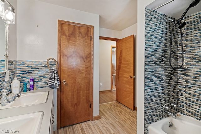 500 Cynthia Drive, Campbell, OH 44405