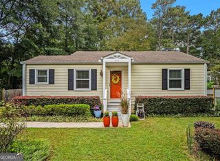 811 Scott Circle, Decatur, GA 30033