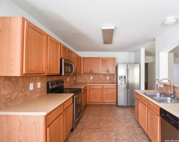 3418 ARANDA FLDS, Converse, TX 78109