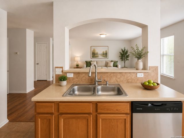 3418 ARANDA FLDS, Converse, TX 78109