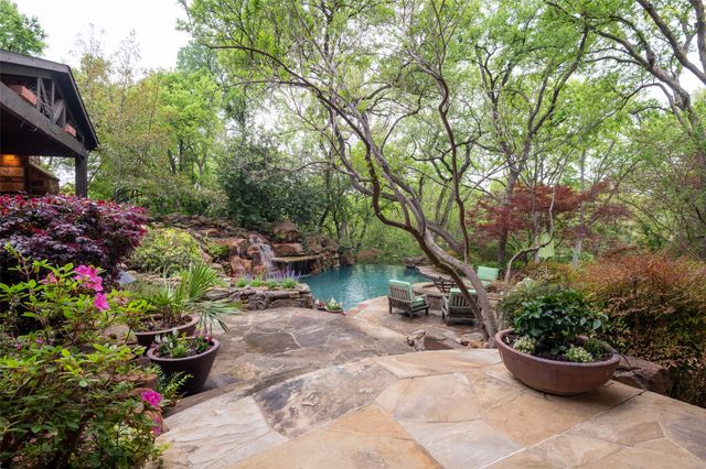 6812 Midcrest Drive, Dallas, TX 75254