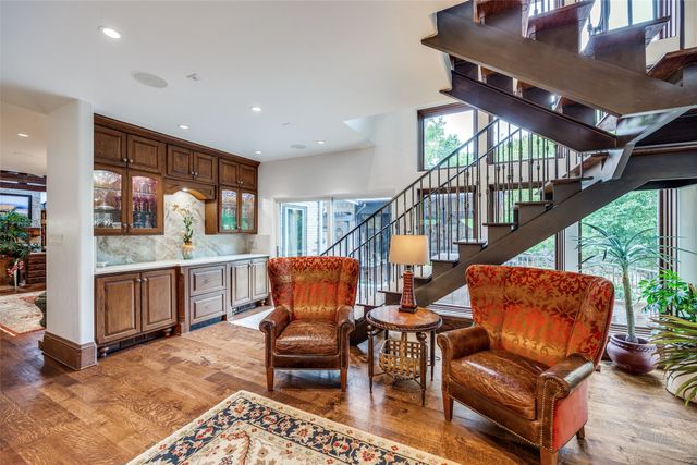 6812 Midcrest Drive, Dallas, TX 75254