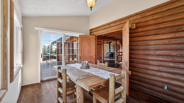 10203 E Chinook Ln, Chattaroy, WA 99003