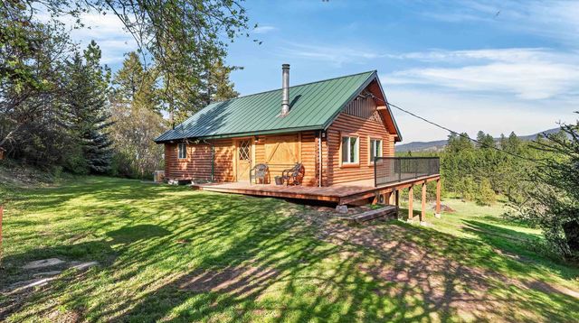 10203 E Chinook Ln, Chattaroy, WA 99003