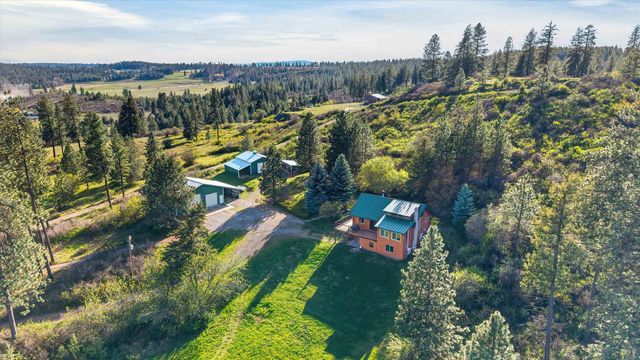 10203 E Chinook Ln, Chattaroy, WA 99003