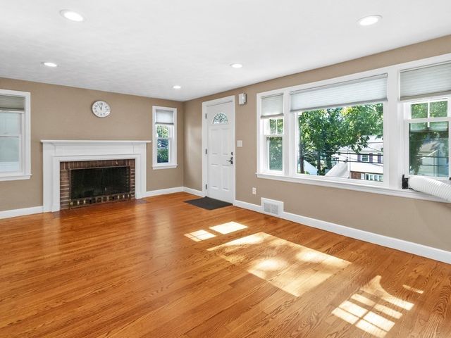 81 Wetherbee Road, Waltham, MA 02453