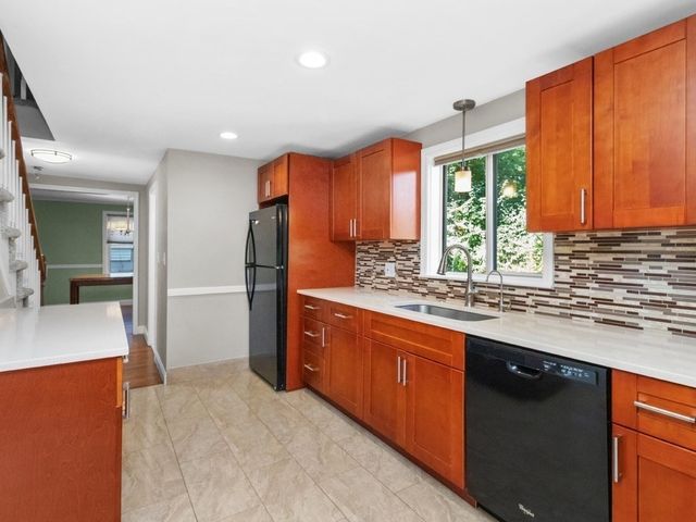 81 Wetherbee Road, Waltham, MA 02453