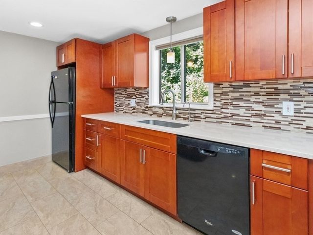 81 Wetherbee Road, Waltham, MA 02453